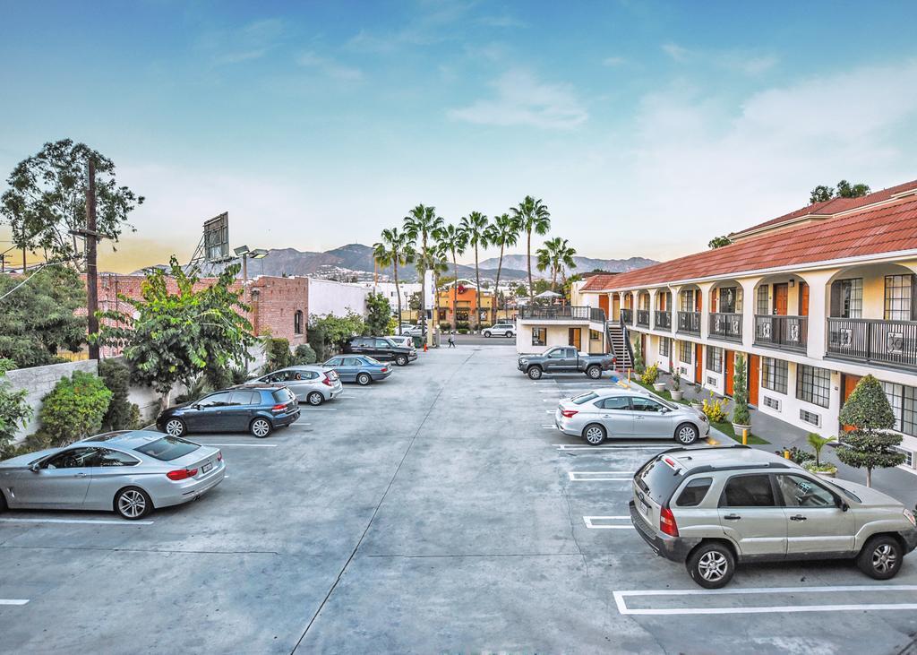 Motel Chariot - Pasadena 2*